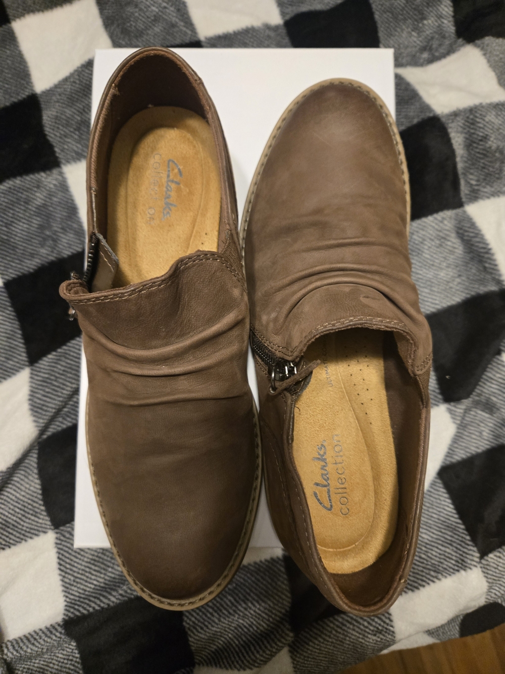 Clarks Womens Side Zip Slouch Bootie